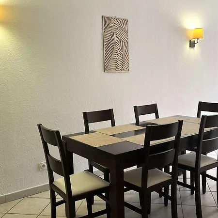 3 Pieces Avec Piscine, Climatisation Et Parking A Saint-florent - Fr-1-650-34 Lägenhet *